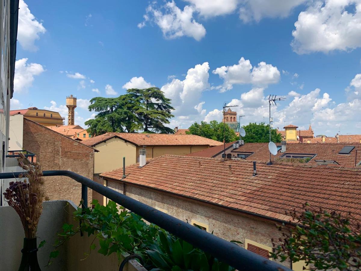 Charming Home Towers-Roofs View Bologna Eksteriør billede